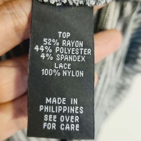 iZ Byer | Women's Striped Scoopneck Cinched Shirt With Necklace (Size Medium) - Picture 4 of 14